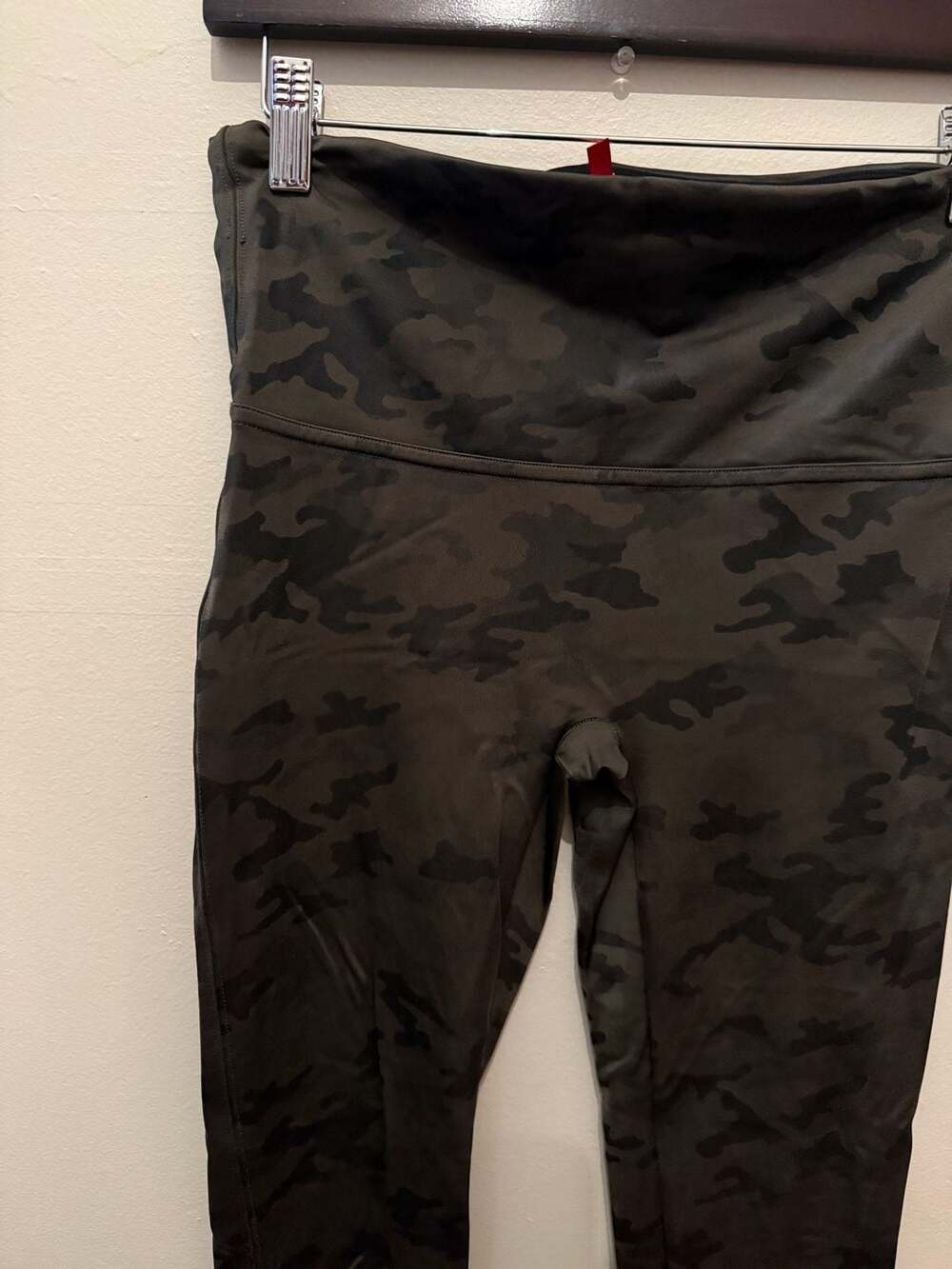 SPANX - Picture 2 of 5